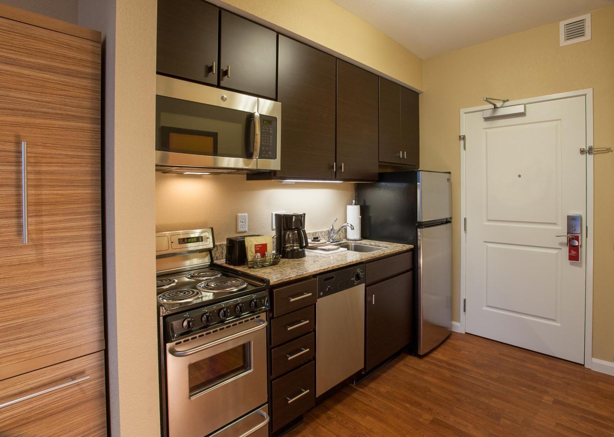 Towneplace Suites By Marriott Minneapolis Near Mall Of America Блумингтон Экстерьер фото