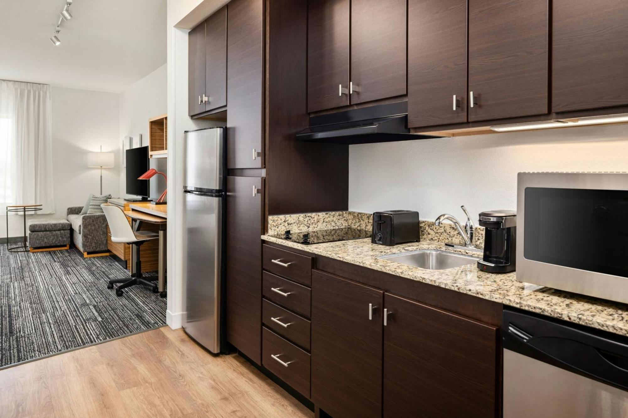 Towneplace Suites By Marriott Minneapolis Near Mall Of America Блумингтон Экстерьер фото